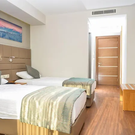 Hotel Hakcan 3*